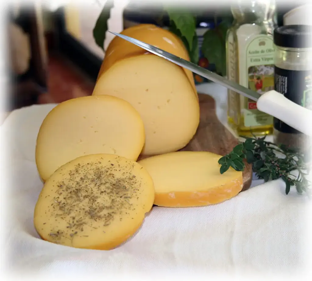 Queso provolota semicurado por barra, barra