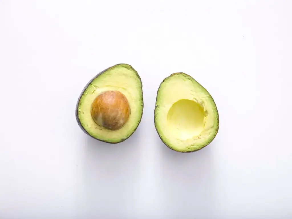 Aguacate hass chico (100 a 140 gramos), kilo (chico, para rebanar)